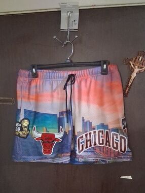 Chicago Bulls Graphic Men’s Shorts - Orange/Blue